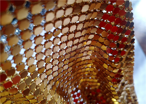 золото занавесов ткани сетки металла 4mm Sparkly для украшения гостиницы или ресторана