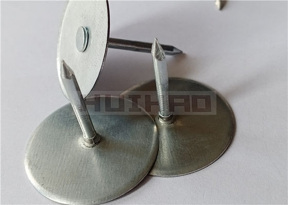 сварщик стержня CD полукруглой головки 2.7mm прикалывает гальванизированную сталь для того чтобы обеспечить изоляцию на поверхности металла